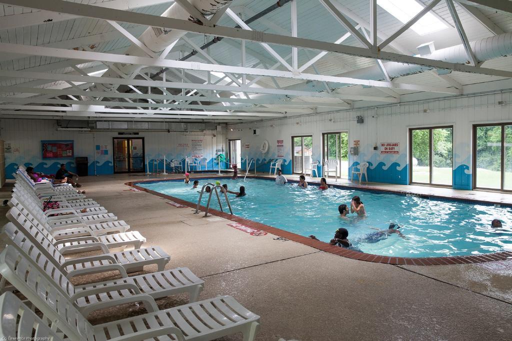 Circle M Camping Resort Screened Park Model 27 Wabank Екстер'єр фото